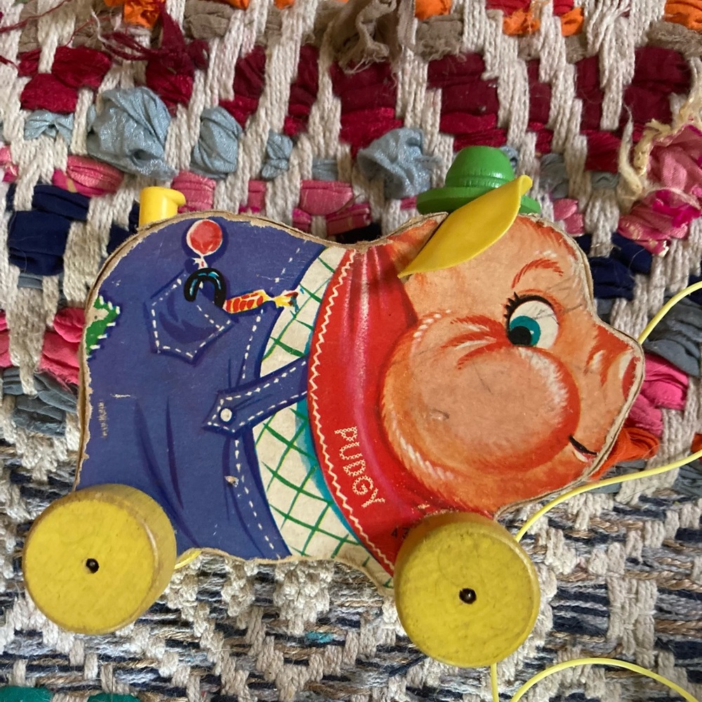 Vintage 1962 Pudgy Pig Fisher Price Pull Toy